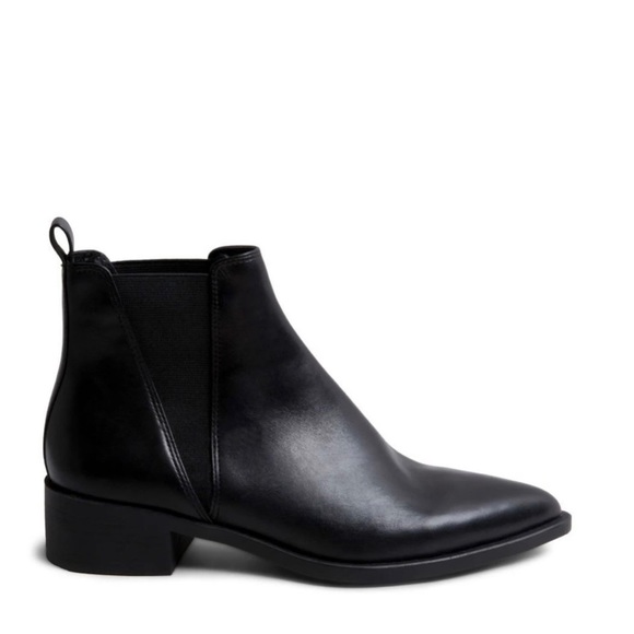 Steve Madden | Shoes | Jonned Black 